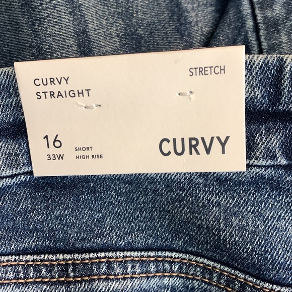AE Stretch Curvy High-Waisted Straight Jeans (Short length) - Picture 4 of 5